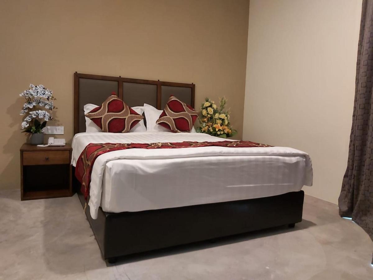 Kb Hotel Kepala Batas  Exteriér fotografie